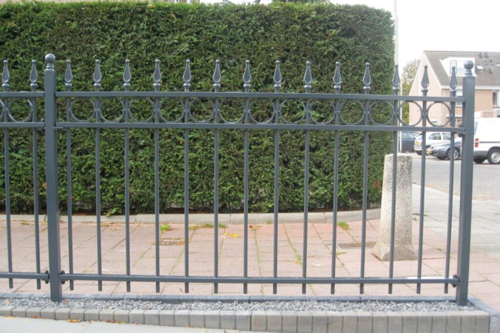 Smeedijzeren hekpunten