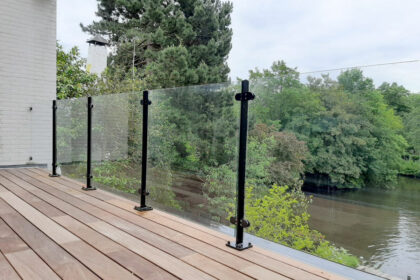 glazen balustrade balkon plaatsen