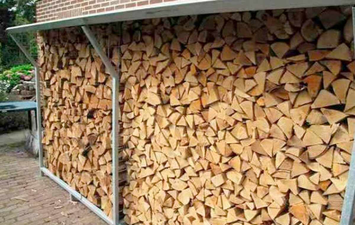 houtopslag buiten verzinkt staal