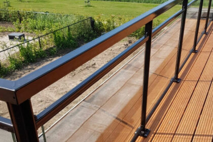 glazen balkonhek staal