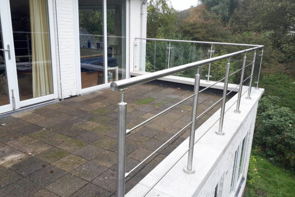 rvs hekwerk voor een balkon