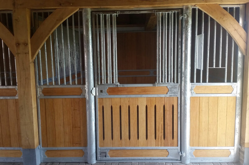 paardenbox met draaideur