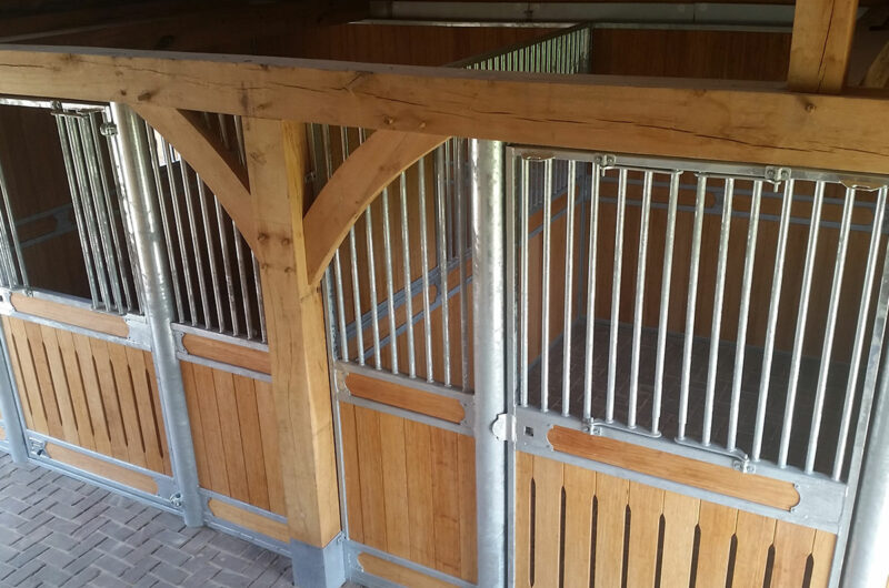 paardenbox schoonmaken