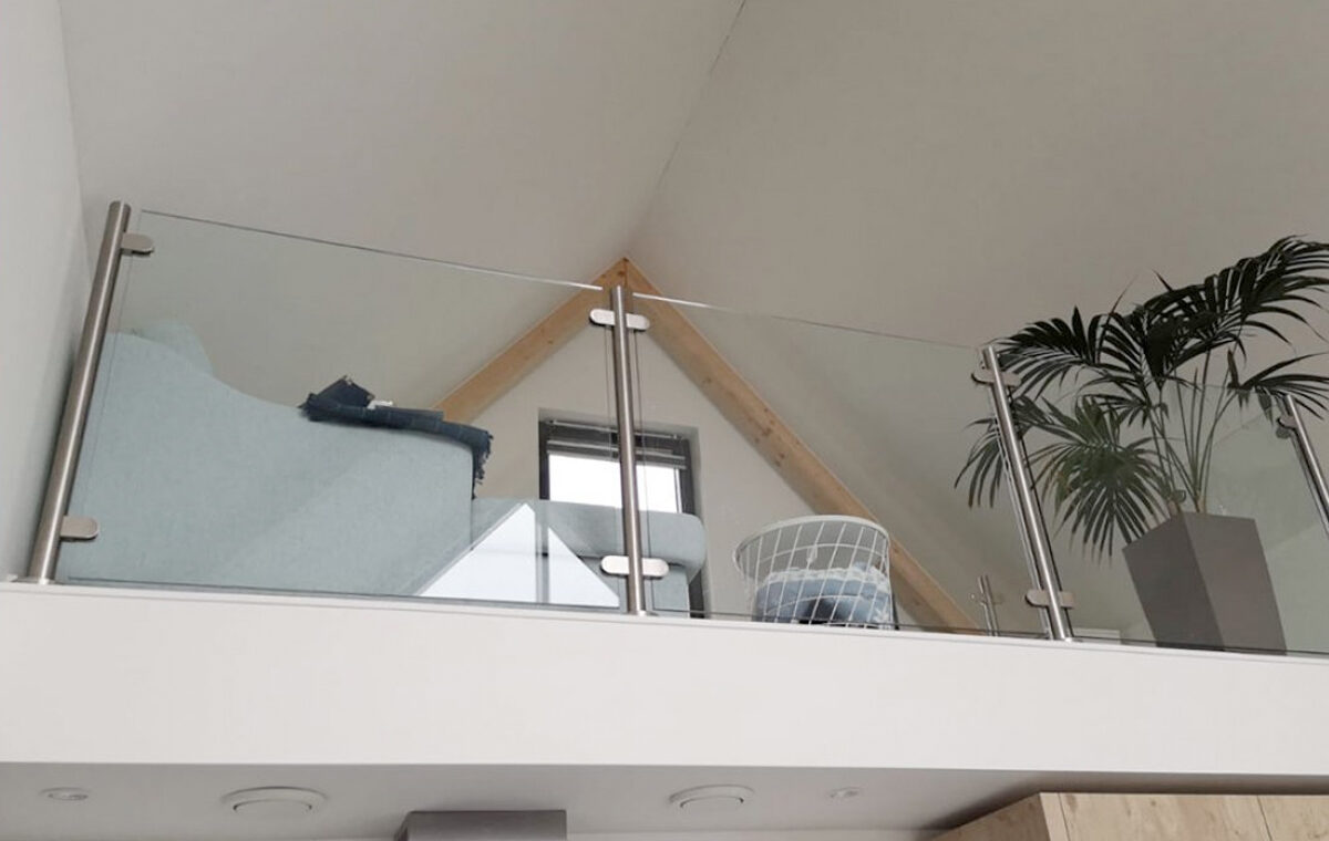 Glazen balustrade RVS palen