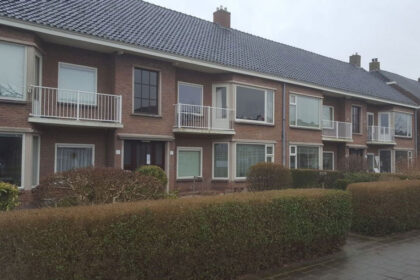 Stalen balustrade op balkon laten plaatsen