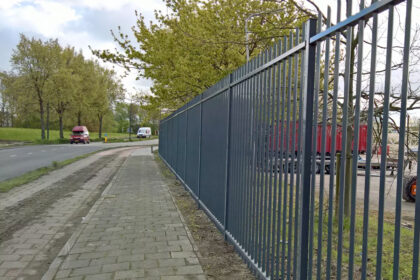 Stalen hekwerk laten plaatsen