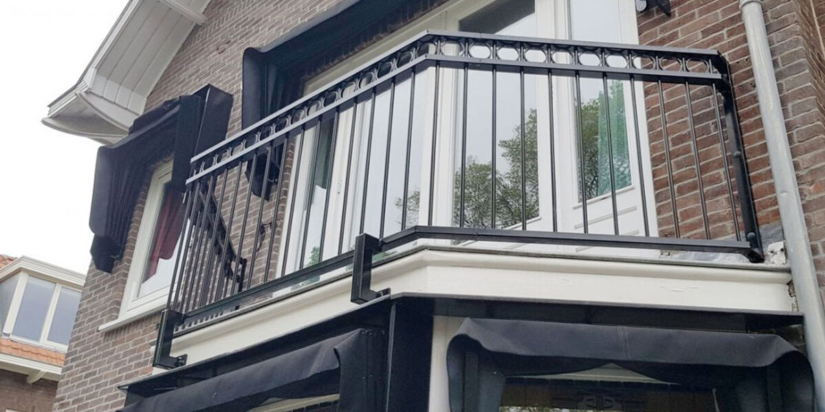 Stalen balkonhek bestellen