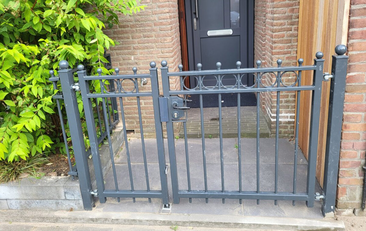 stalen looppoorten