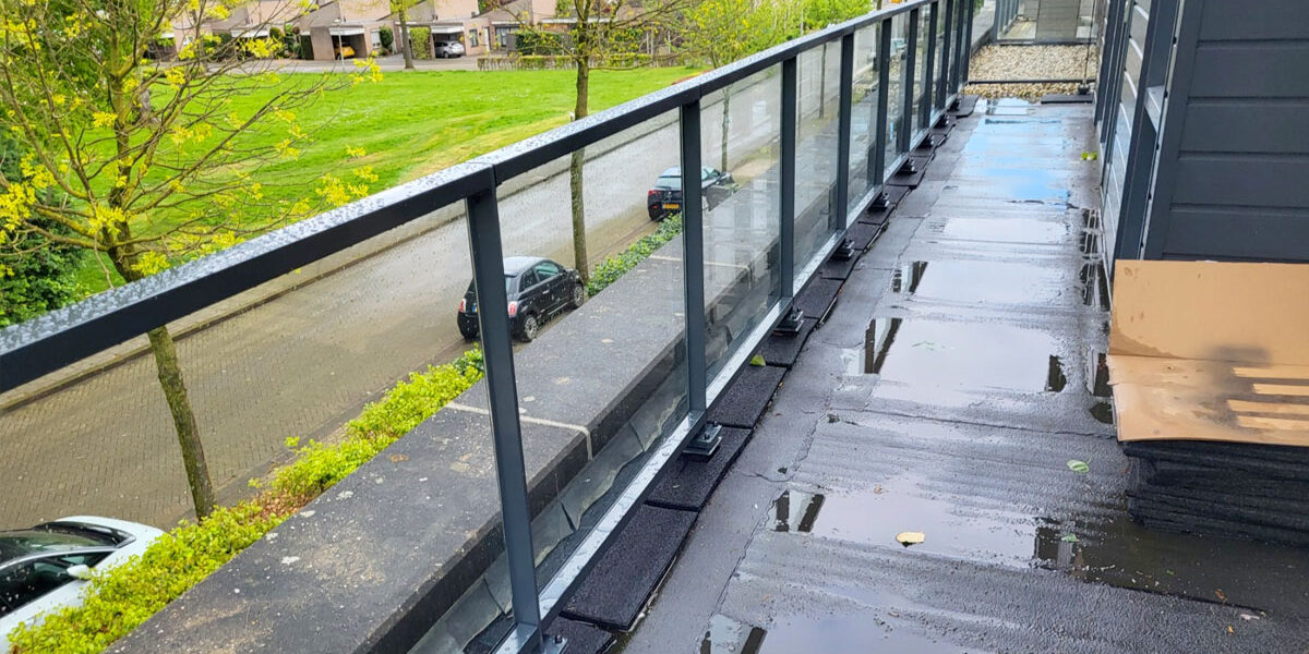 glazen balustrade voor balkon