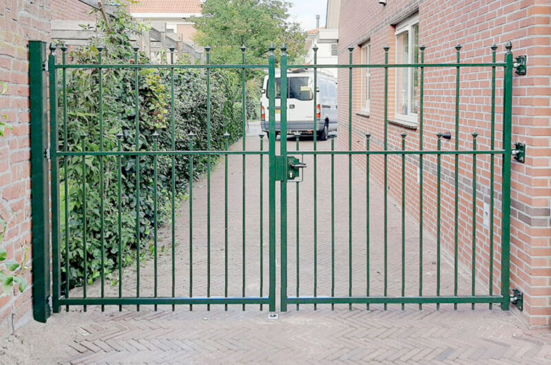 stalen poorten voor bedrijven
