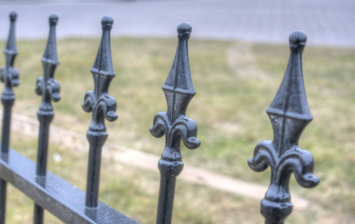verschillende stijlen stalen tuinhekwerk