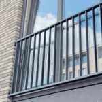 Frans balkonhek van aluminium laten maken