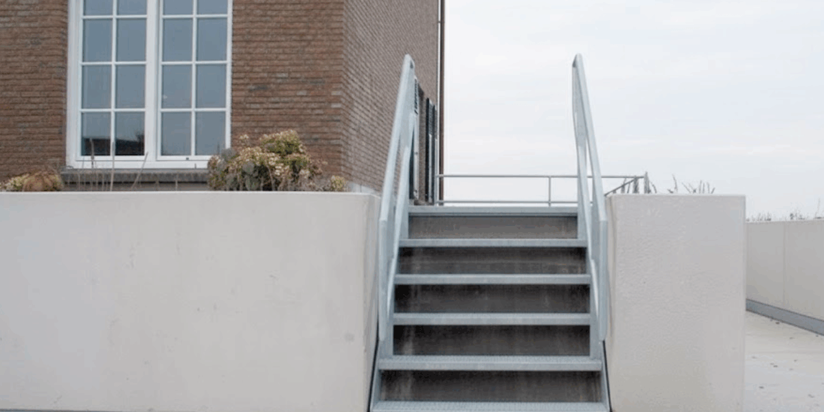 Stalen trap voor buiten