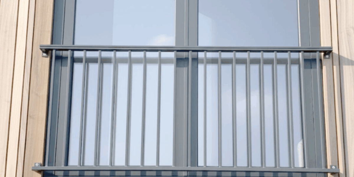 Aluminium frans balkonhekwerk laten plaatsen