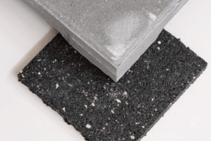 Tegeldragers van rubber