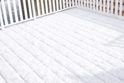 Terras sneeuwvrij maken