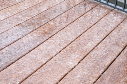 Wat te doen tegen gladheid op dakterras