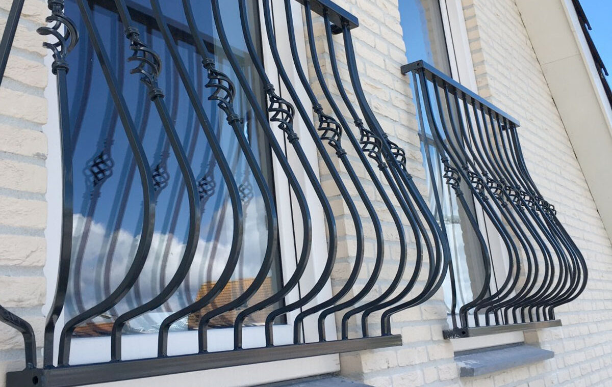 Sierlijk Frans balkonhekwerk