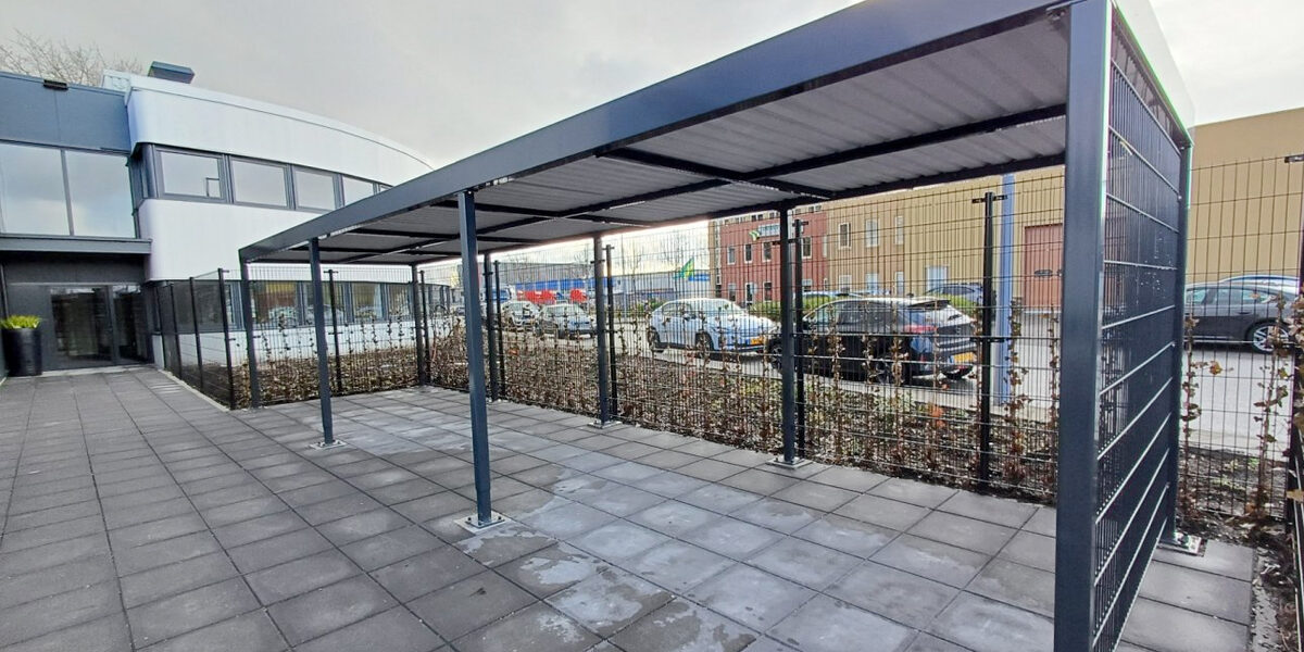 Stalen fietsenhok laten lassen