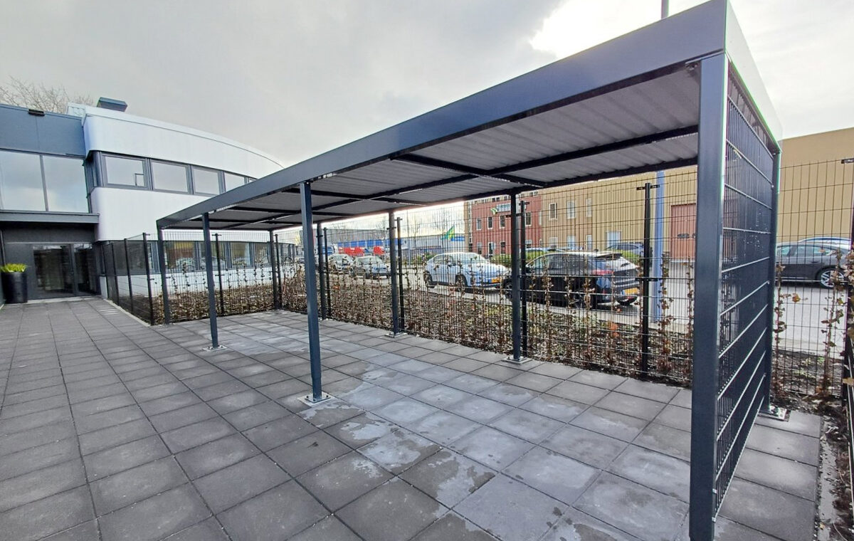 Stalen fietsenhok laten lassen