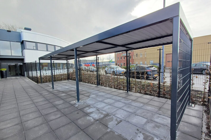 Stalen fietsenhok laten lassen