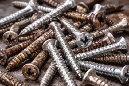 Wat is sterker rvs of staal schroeven